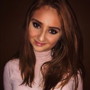 Meet your Posher, Allieallie